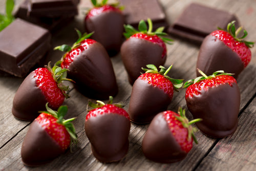 Keto Chocolate-Covered Strawberries 🍓